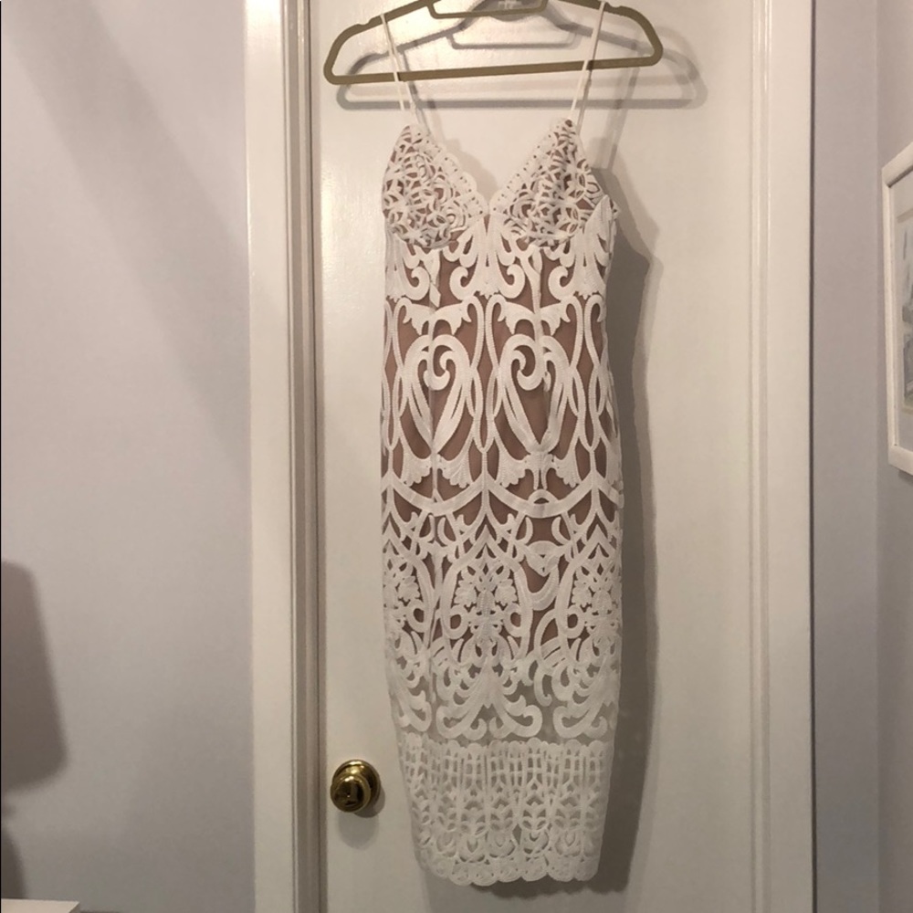 NWT Bardot Gia Dress in White - Picture 3 of 4